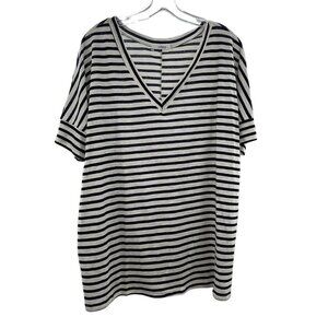 Cherish Women's V-Neck Short Sleeve Top White/Blue Striped Size Small